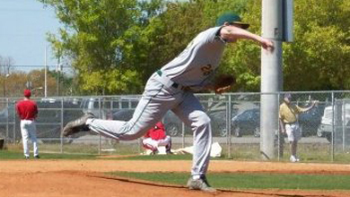 Lancers Barely Slip By Mountaineer Baseball Squad, 3-1 & 5-4