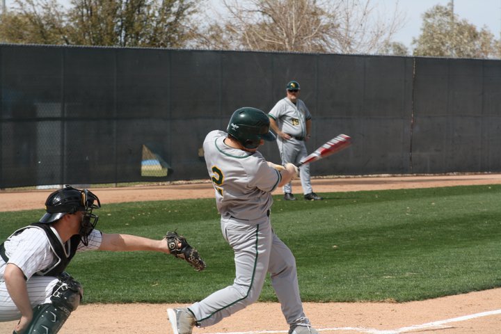 Errors Plague Mountaineers Baseball