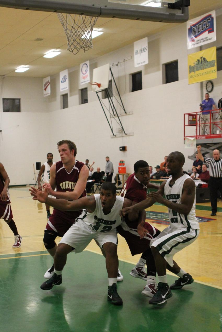Photo for SVC Men’s Basketball Victorious in Norwich Season Tip-Off image 31