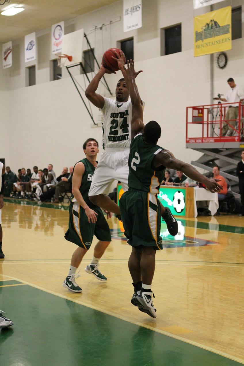 Photo for SVC Mountaineers MBB & Skidmore Thoroughbreds Tie NCAA All-Divisions Record with 7OT Barnburner Thriller image 22