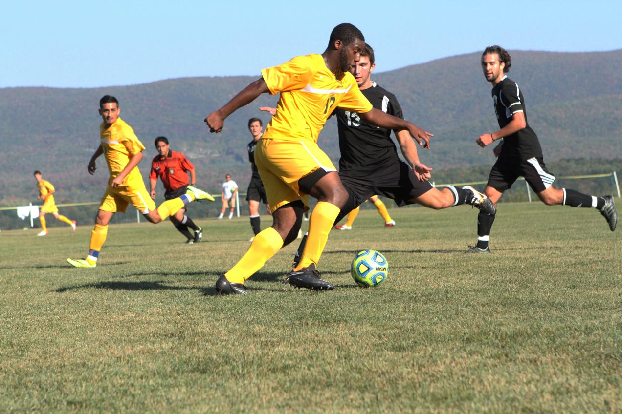 Stellar Goaltending, Defense Lead Men's Soccer to 0-0 Tie with Lesley in NECC Opener