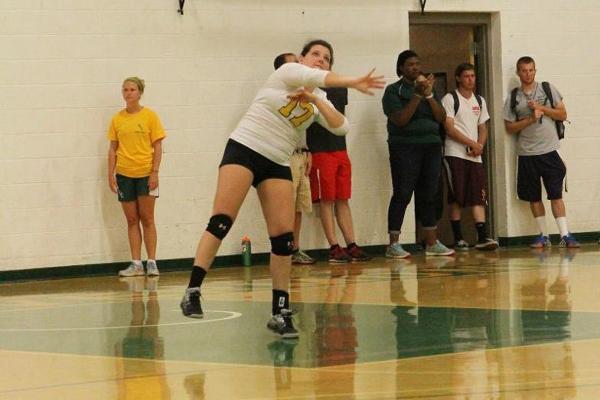 Women's Volleyball Falls 3-0 at Norwich in Non-league Play