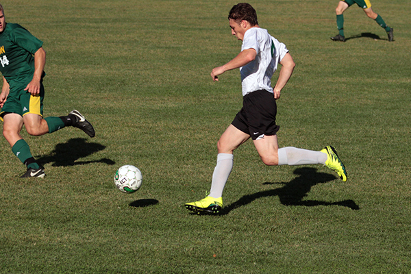 Men's Soccer Falls 4-0 at Undefeated Springfield