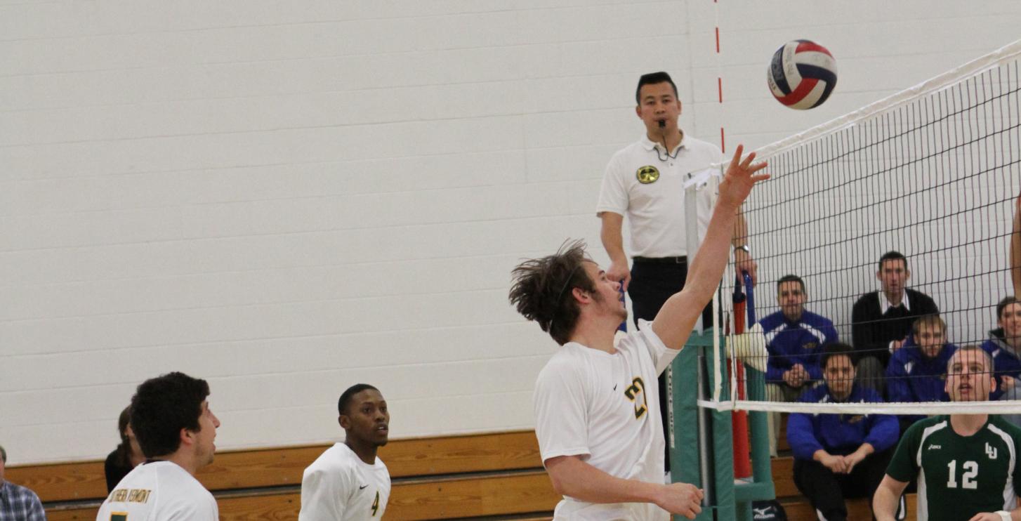 Men's Volleyball Falls Twice to Endicott