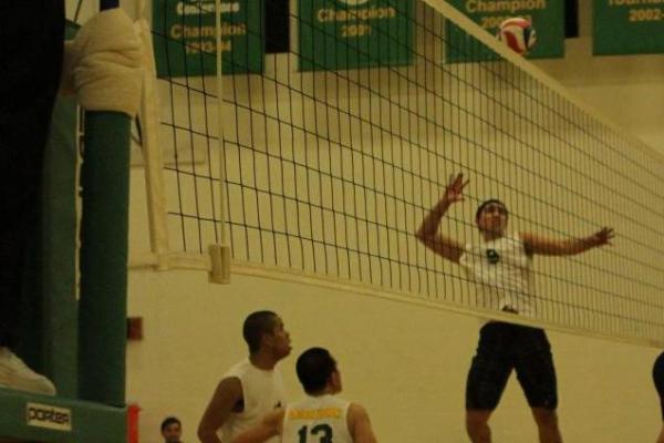 Men's Volleyball with Strong Sweep at Newbury, 3-0