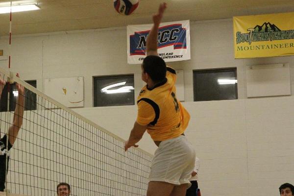 3-0 Win at Lesley Clinches Playoff Berth for Men's Volleyball