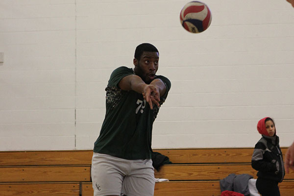 Men's Volleyball Takes Down Regis 3-1 in NECC Opener, Loses to 3-0 to Emerson to Share RC Tri-Match