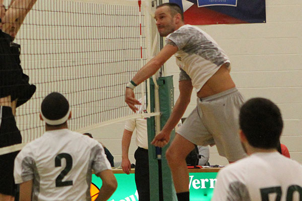 Men's Volleyball Downs Newbury 3-0 for Third Straight NECC Win