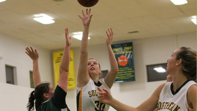 Hewitt Lifts SVC Past Yeshiva in Final Seconds, 66-65