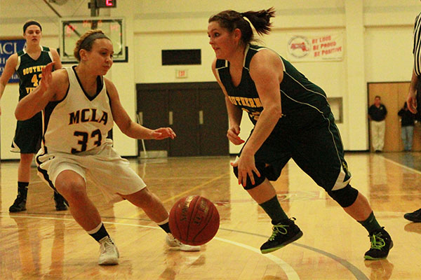 Women's Basketball Drops 83-52 Decision at MCLA