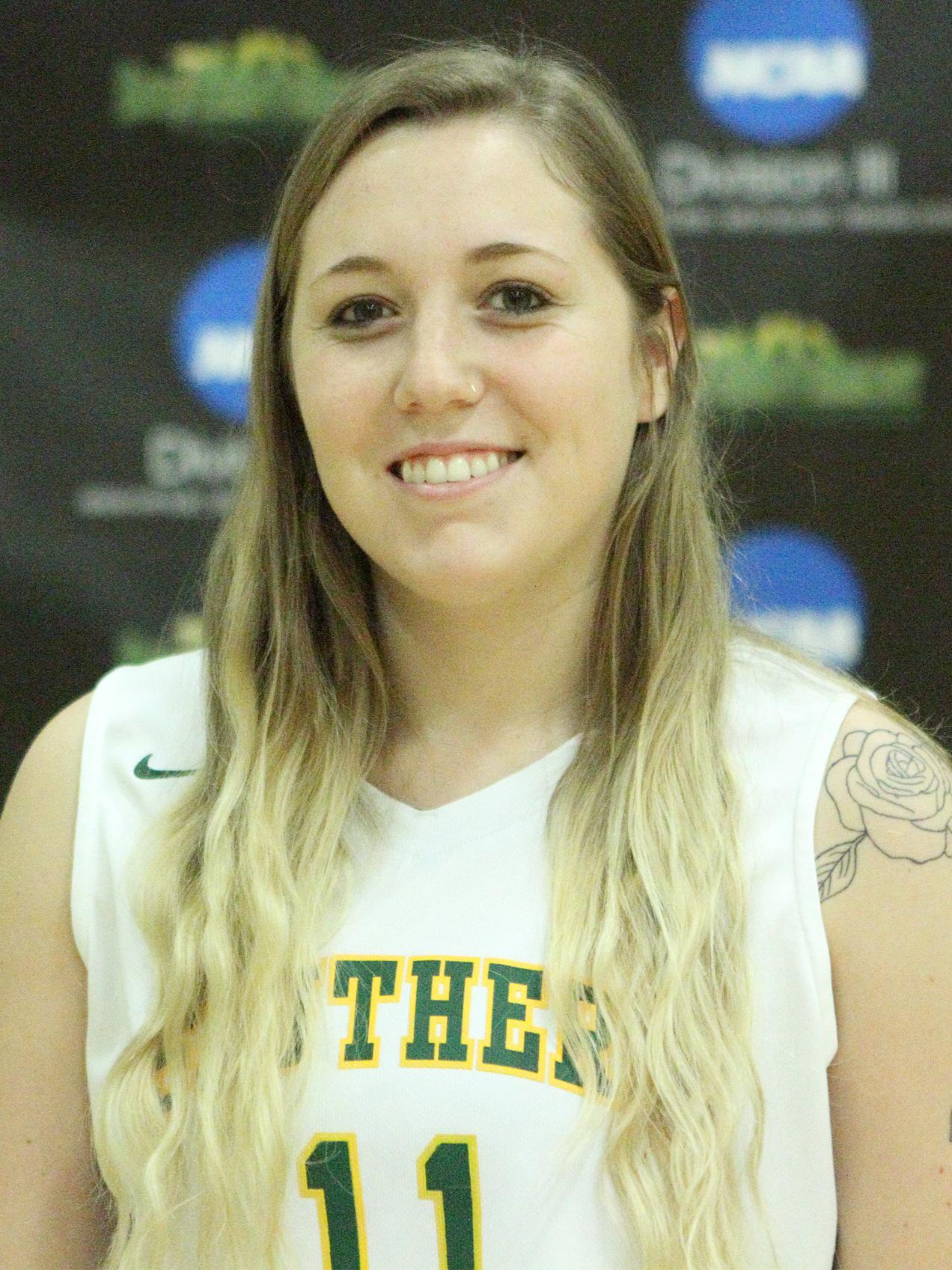 Chloe Longe full bio