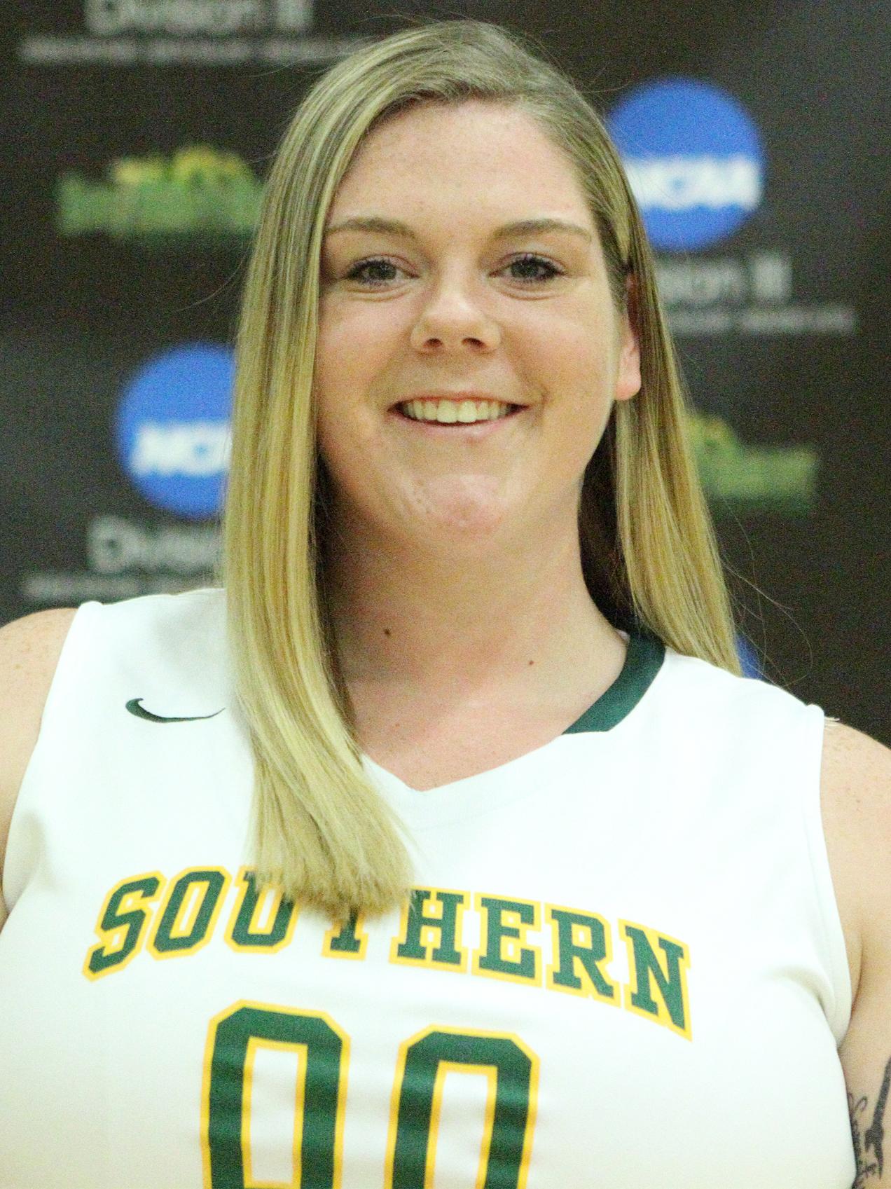 Danielle Simmons full bio