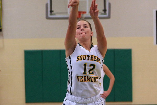 Women’s Basketball Downed 86-40 at New England College