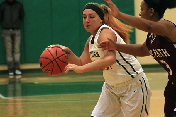 Kayla Emmi drives the ball