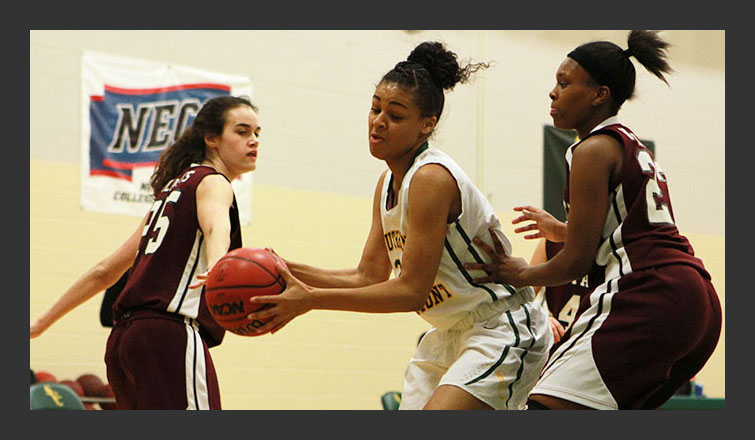 bentleigh harvey spins for a look at the hoop