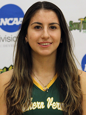 Stephany Ferreira full bio