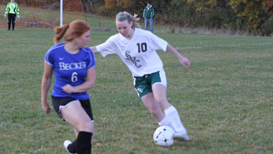 Women's Soccer Falls 2-1 to Wildcats