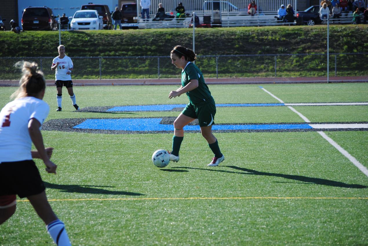 Freshman Forward Connor Crawford