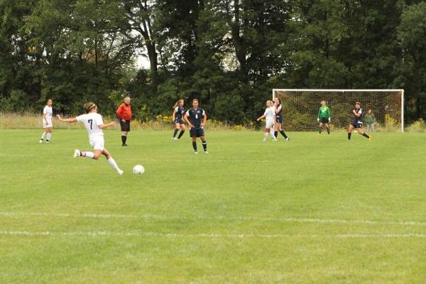 Women's Soccer Bested by Mount Holyoke 5-1