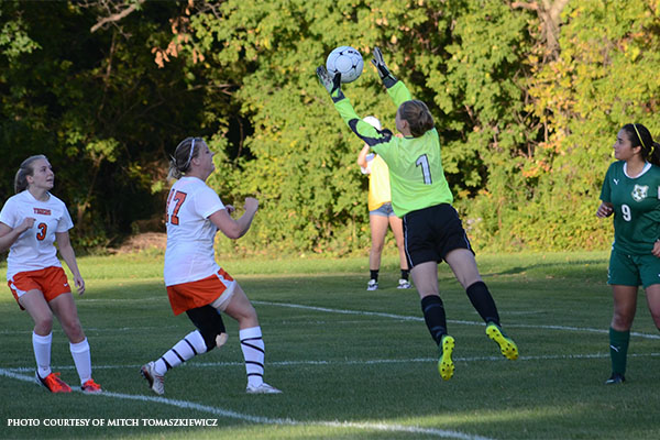 Women's Soccer Edges SUNY Cobleskill 1-0 on Road for 1st Win