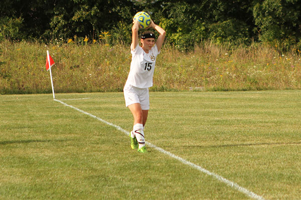 Women's Soccer Bested 4-2 at Mount Holyoke in Non-League Play