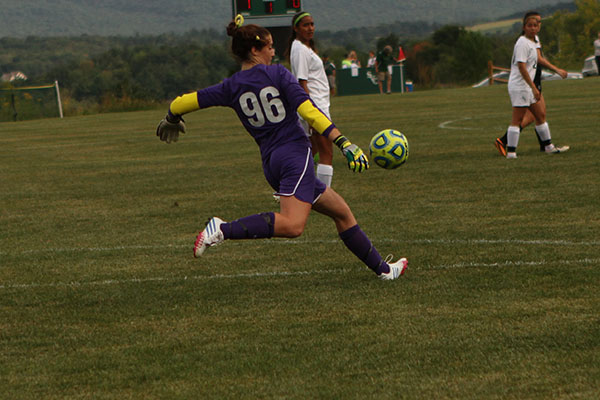 Women's Soccer Downed 3-0 at New England College