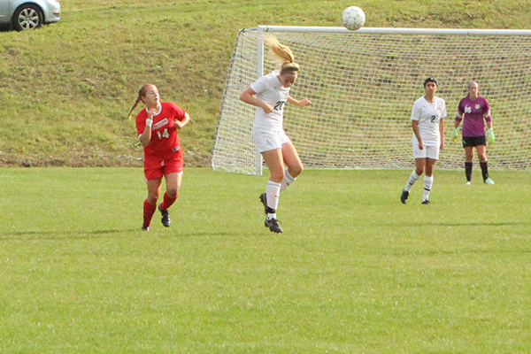 Women's Soccer Falls 4-1 to New England College