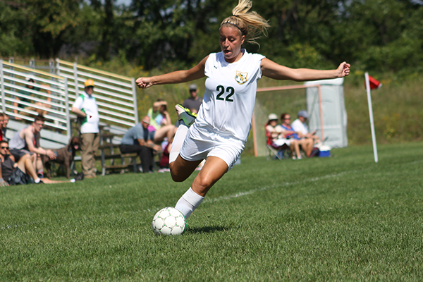 Women’s Soccer Downed 7-0 at Mount Holyoke in Season Opener