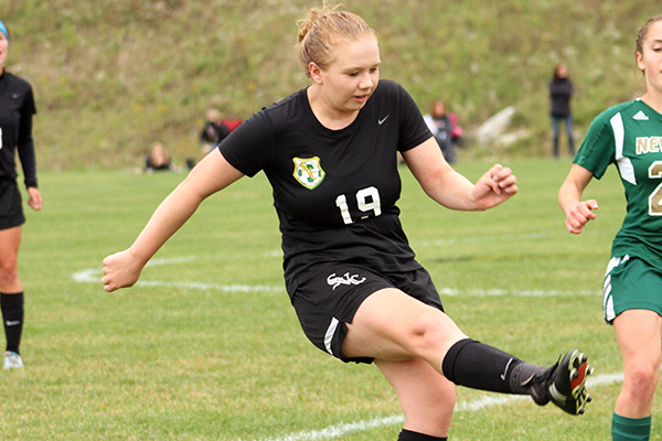 Women’s Soccer Secures Second-straight Home Playoff Game with 1-1 Draw at Regis