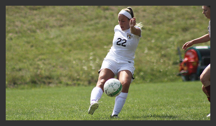 Women?s Soccer Clipped 1-0 in Non-conference Action at Juniata