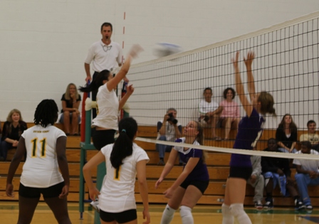 Smith (11), Canta (1), Veliz (5)