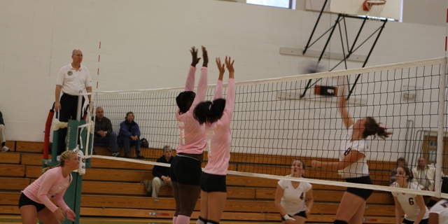 Photo for SVC Volleyball Sweeps Bay Path and Becker in NECC Tri-match image 3