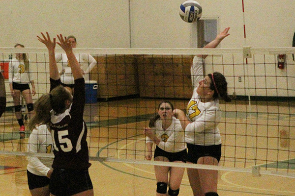 Women's Volleyball Bested by 3-0 Sweep by Potsdam