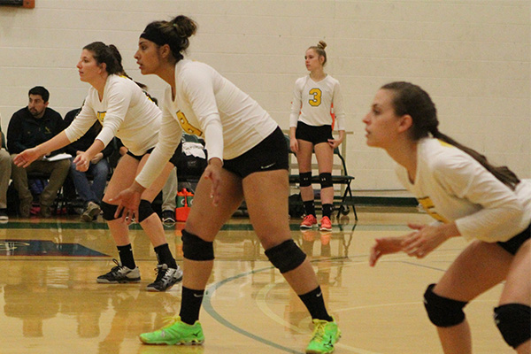 Lesley Downs Women's Volleyball 3-1 on SVC's Senior Night