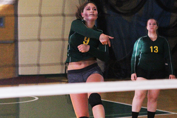 Women's Volleyball Falls 3-0 at Castleton in First of Two Non-conference Meetings